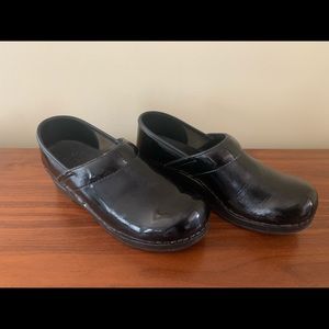 Dankso Patent Leather Clogs 38/7.5